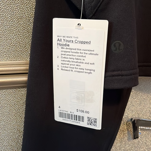 New With Tags never worn - Picture 3 of 4